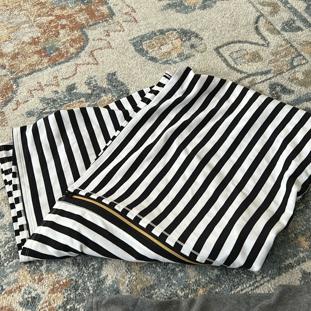 Lululemon circle scarf